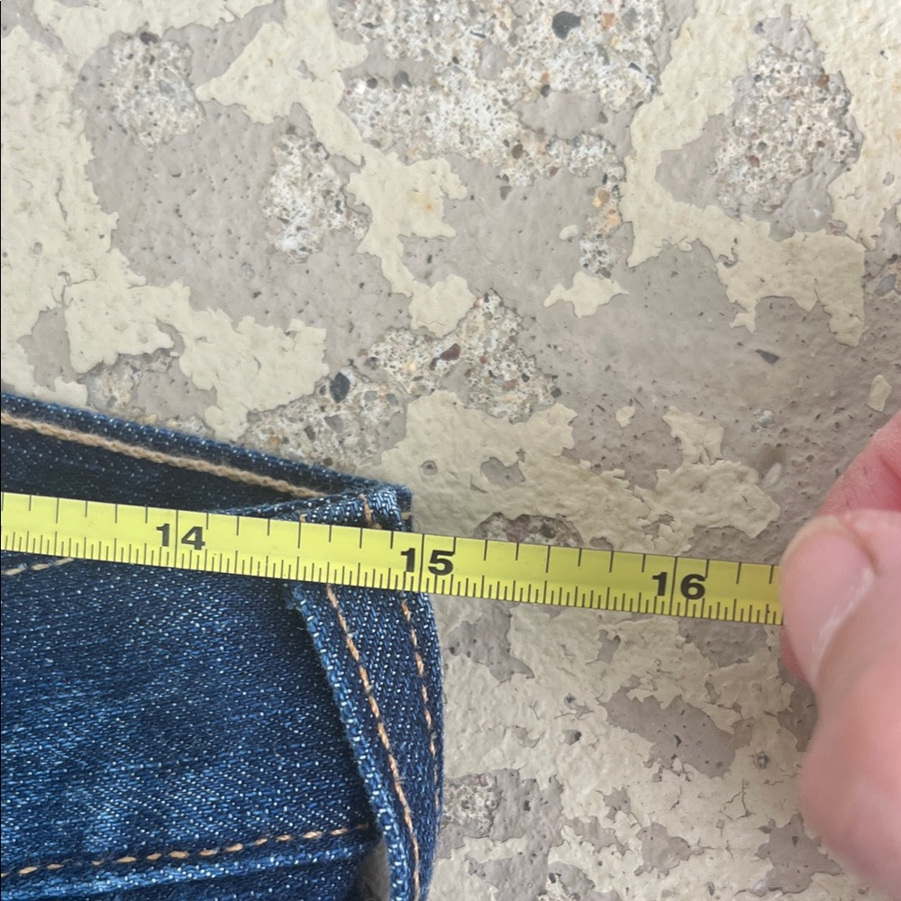 Like new Lucky Brand Dark Blue Skinny Jeans - Picture 9 of 16